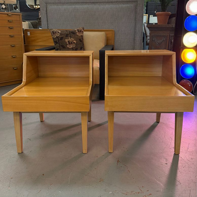 PAIR Edward Wormley for Drexel Precedent Step Tables 21x27x26