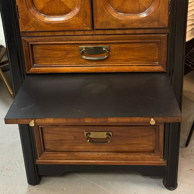 Vintage Thomasville Embassy Cabinet 26x17.25x78.5