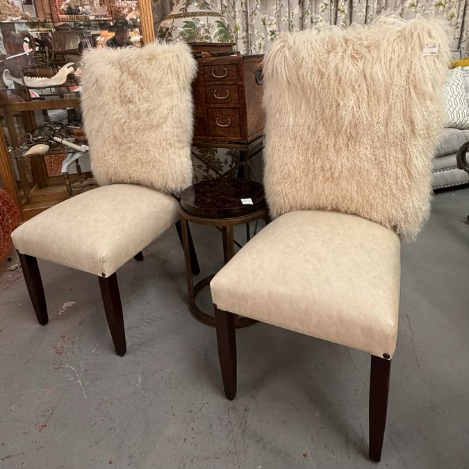 Cream Mongolian Fur Back Side Chair 21x24x43