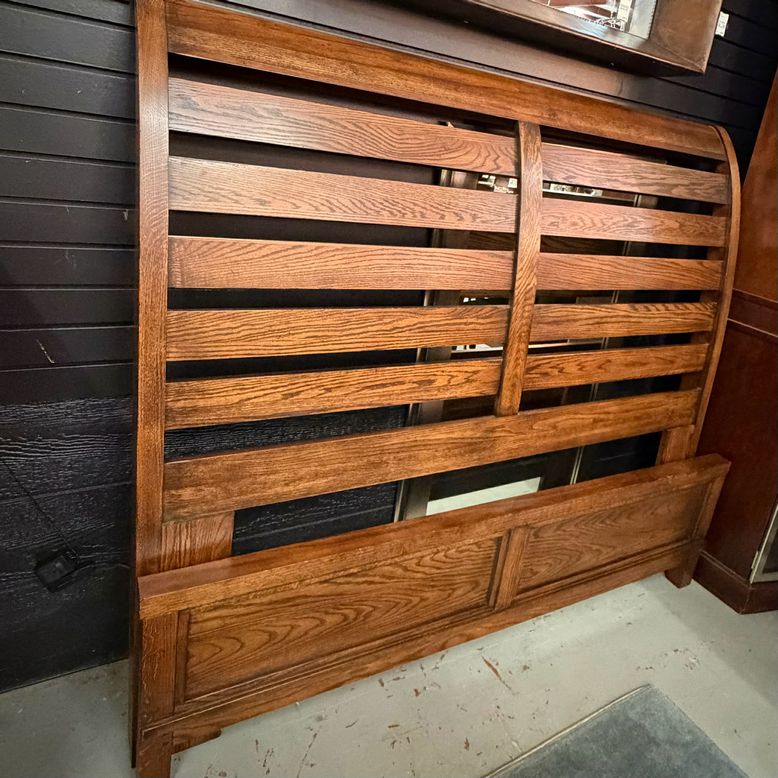 Queen Oak Slatted Sleigh Bed W/HB,FB,SR (no slats) 64x4x59