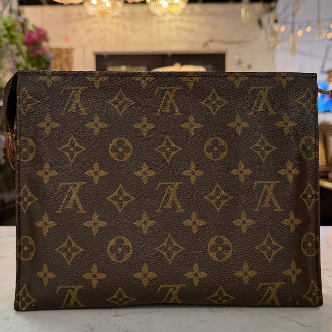 Louis Vuitton Pochette Toilette 26 Monogram Clutch Bag 10x2x7.5