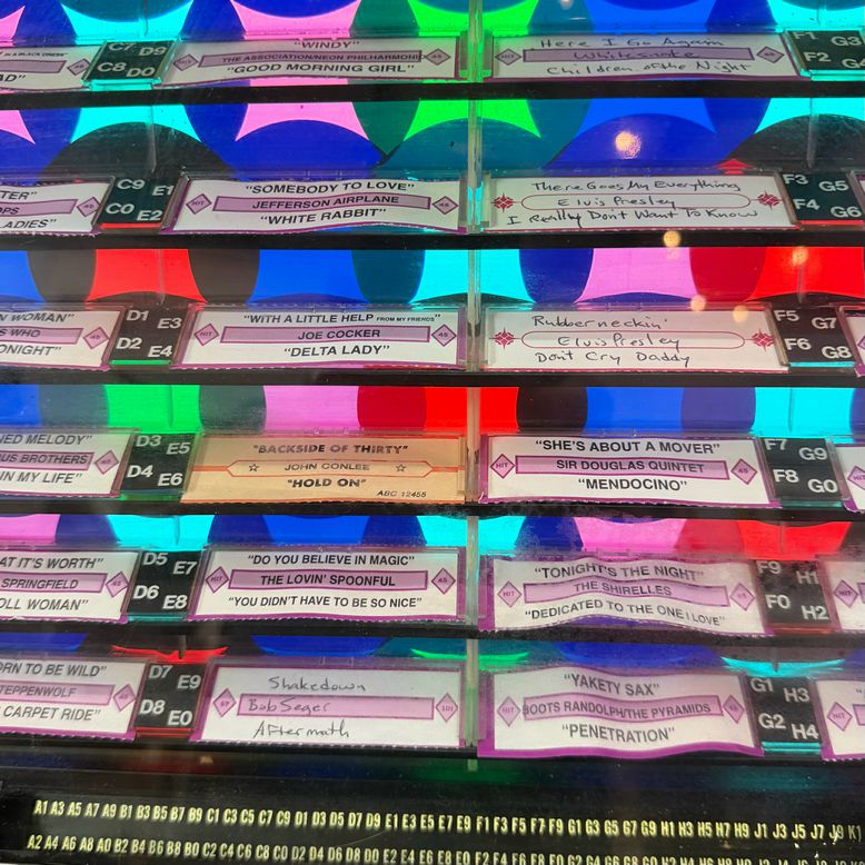 1960s Seeburg Model 100 Juke Box w/50 45's 32x23x52