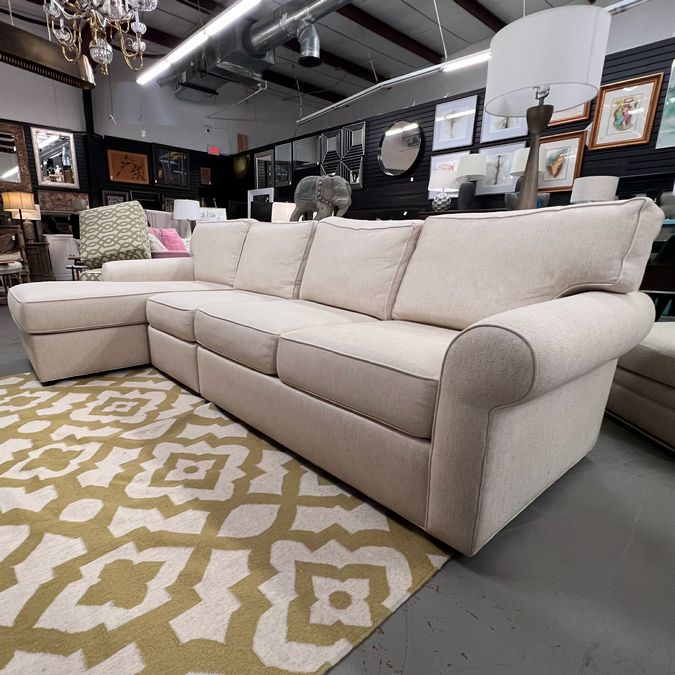 Ethan Allen 3-Pc Ivory Bennett Sectional 111x37