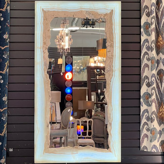 Lighted Onyx Wall Mirror 31.5x4x58.5
