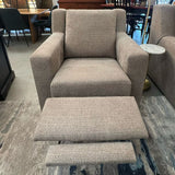 Bassett Somers Upholstered Track Arm Motion Wall Hugger Recliner 39x41x41