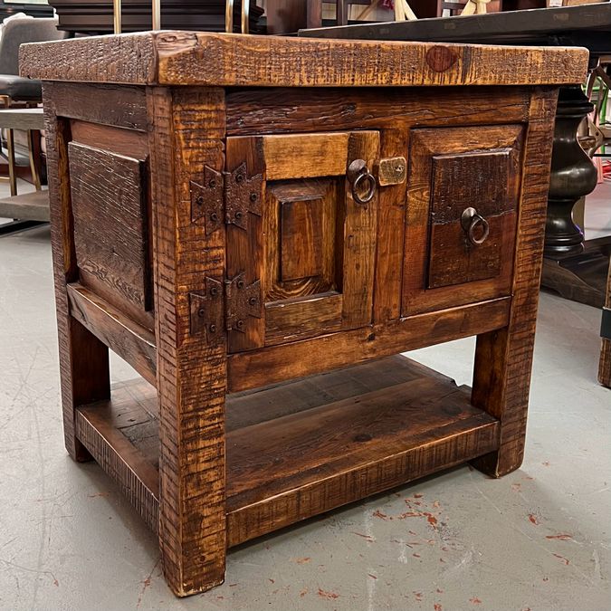 Rustic 1-Door/1-Drawer Side Table 26x20x26