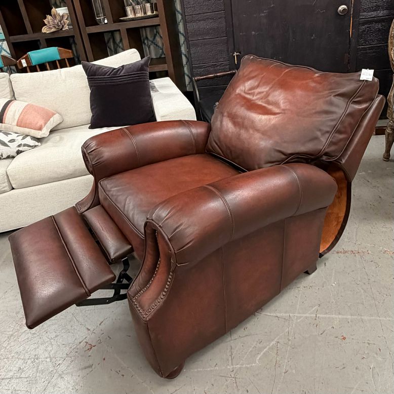 Bernhardt Van Gough Leather Recliner 36x44x38