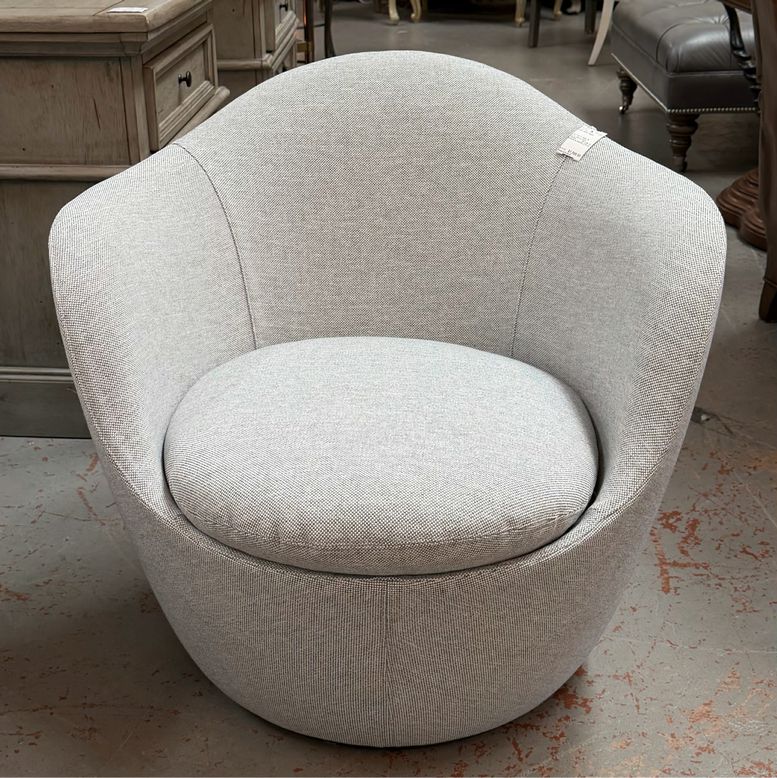 Design Within Reach Lina Chair In Italglio By Hylnur Atlason 30X31X29