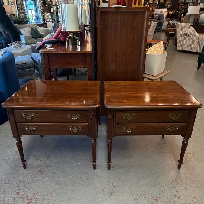 PAIR Ethan Allen Georgian 2-Drw Nightstands 28x18x26