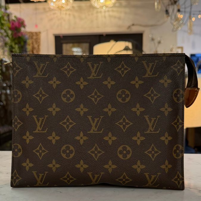 Louis Vuitton Pochette Toilette 26 Monogram Clutch Bag 10x2x7.5