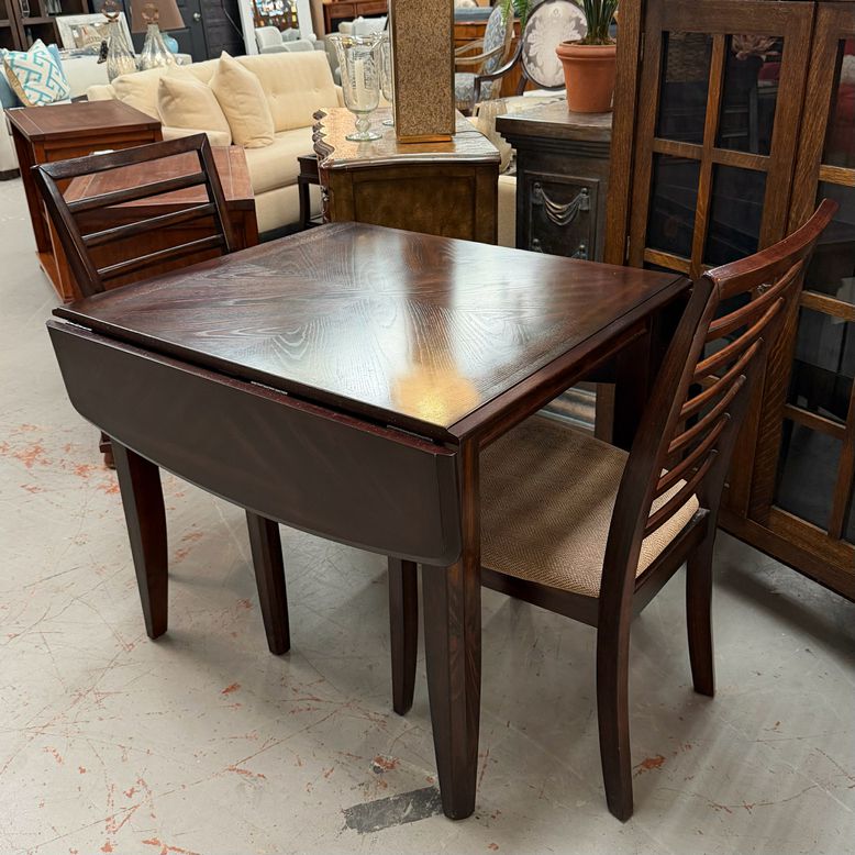 Winner's Only Drop Leaf Table W/2 Chairs 30-50"x36x30.5