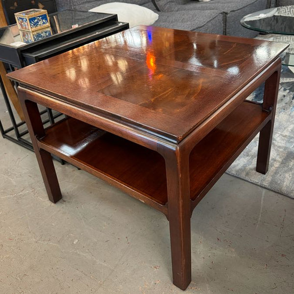 Vintage Heritage Henredon End/Side Table W/Shelf 27x27x22