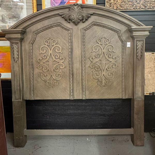 Avalon Sanctuary Queen Head/Foodboard W/SRs,SLs, 2 Drawers