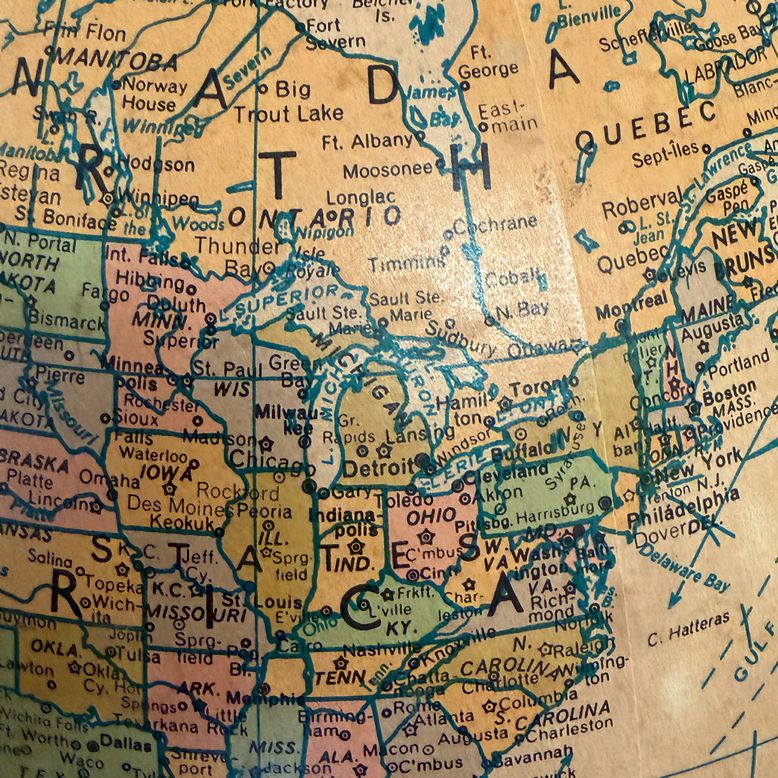 Vintage Replogle 16" Lighted Globe on Library Stand 22x22x30