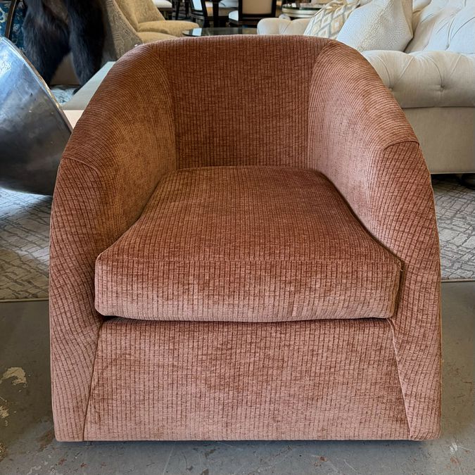 Havertys Rust Stella Swivel Chair 29.5x36x32 NEW