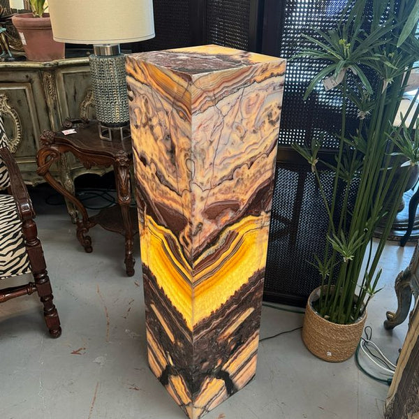 Onyx Column Accent Light 12x12x47.5