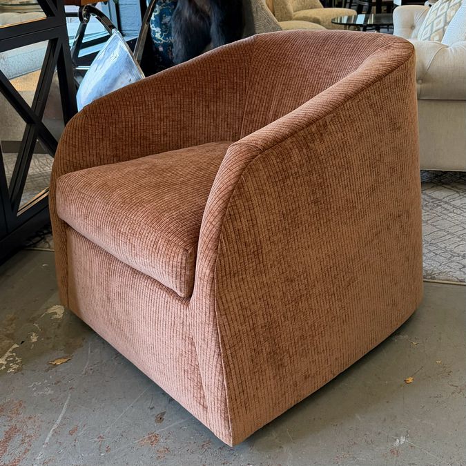 Havertys Rust Stella Swivel Chair 29.5x36x32 NEW