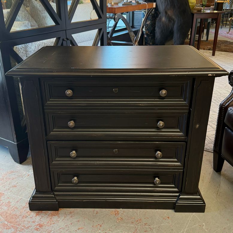 Hooker 2-Drw File Cabinet 37x23x30.5