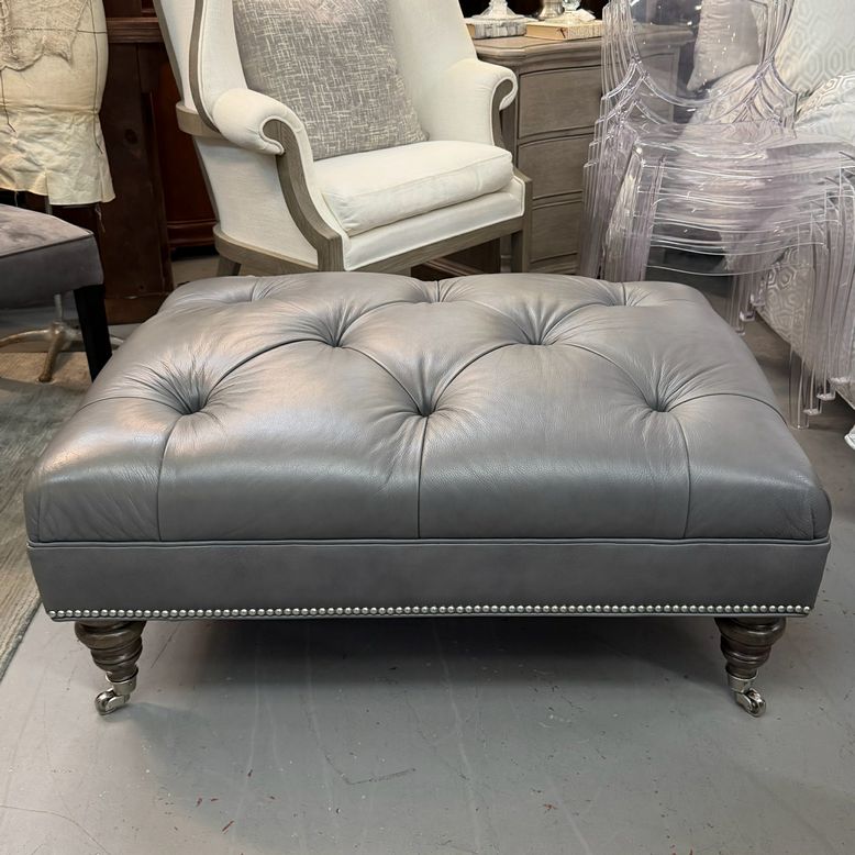 Ethan Allen Anton Tufted Leather Ottoman W/Nailhead Trim 40x28x17
