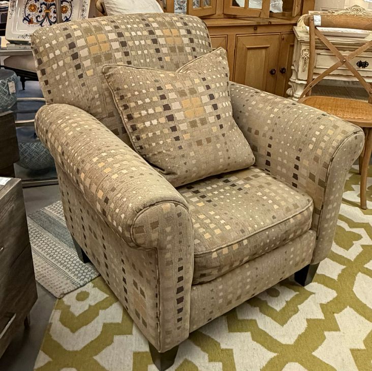 Havertys Sandy Taupe Squares Accent Chair 37x34x37