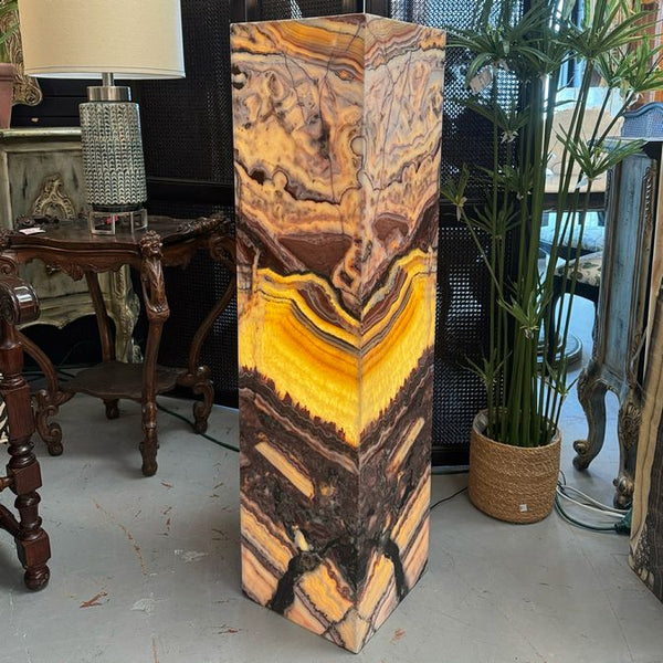 Onyx Column Accent Light 12x12x47.5